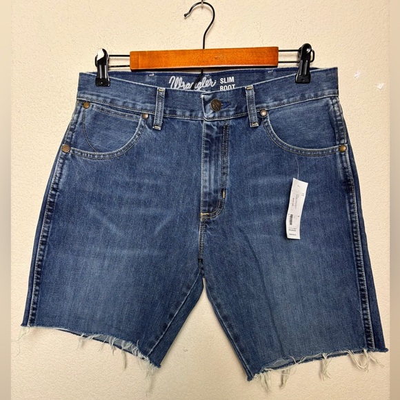 NWT Vintage Wrangler Dark Wash 8” Long Mid Rise Cut Off Upcycled Jean Shorts 31 - Picture 1 of 9